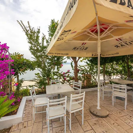 公寓 Cikuli Sarandë
