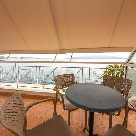 Apartment Cikuli *