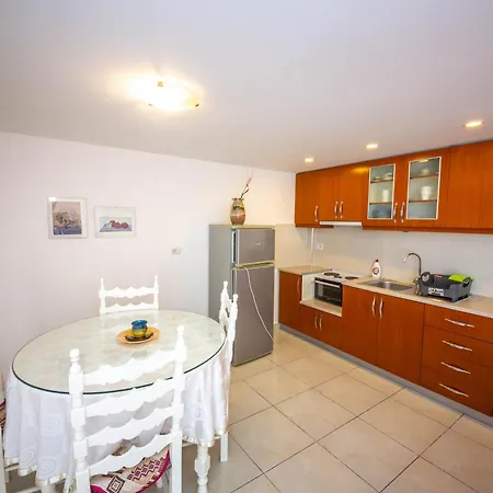 Cikuli Apartment *