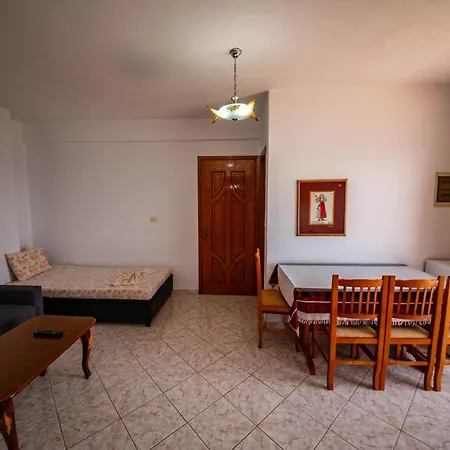 Cikuli Apartment
